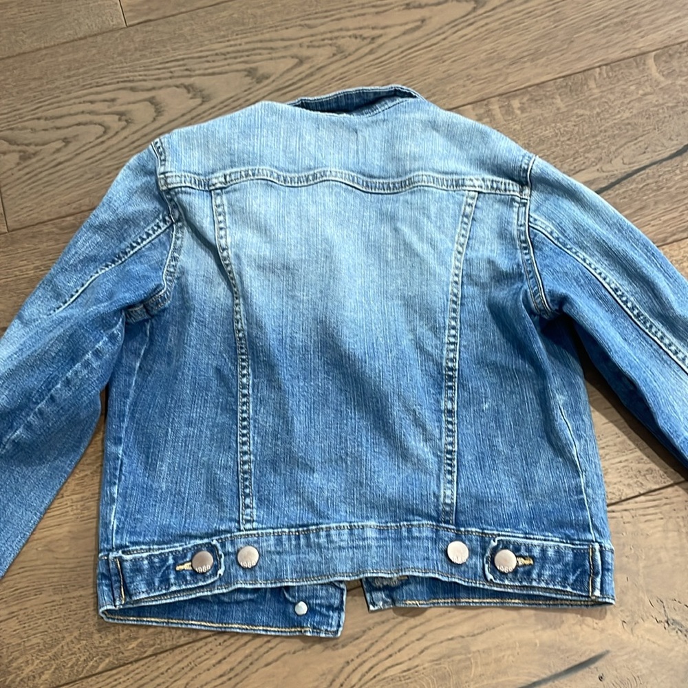 GAP Light Blue Denim Jean Jacket Distressed XS - Picture 6 of 7